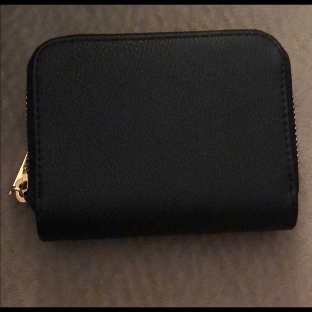 Faux Leather Wallet W/ Zip Closure